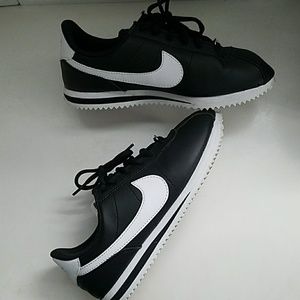 Nike Cortez